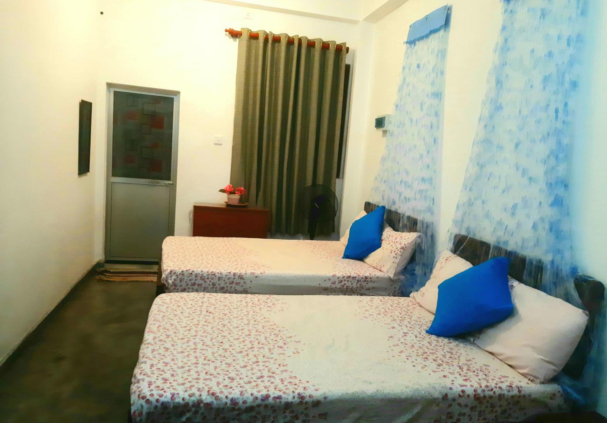 Hotel Weerakoon Garden Guest Hikkaduwa Exterior foto